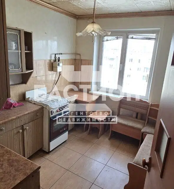 Продаётся 3-комнатная квартира, 48.7 м²