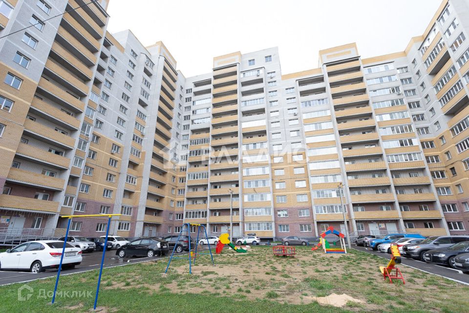 Продаётся 2-комнатная квартира, 71.8 м²