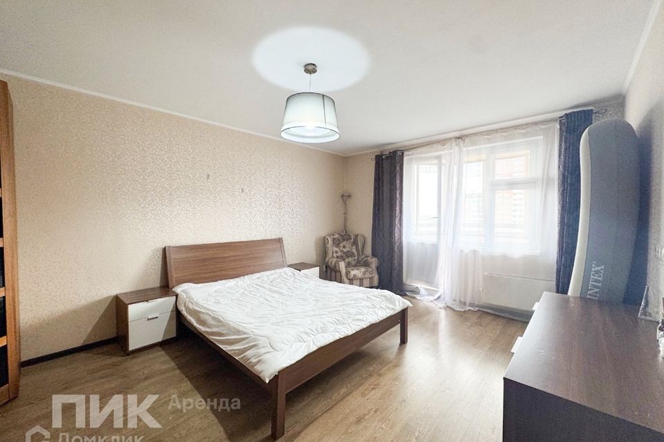 Сдаётся 2-комнатная квартира, 92.6 м²