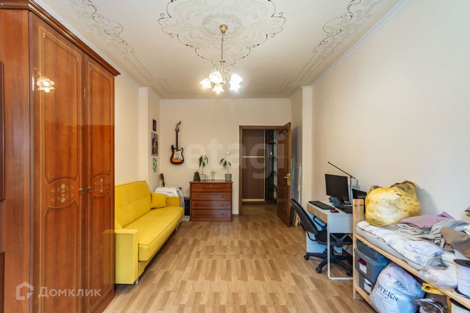Продаётся 4-комнатная квартира, 88.2 м²