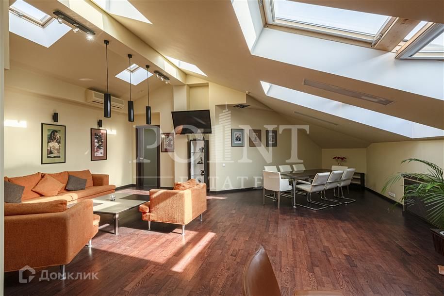 Продаётся 3-комнатная квартира, 136 м²