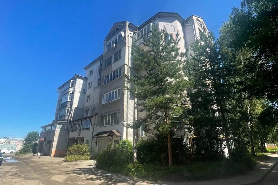 Продаётся 3-комнатная квартира, 128.5 м²