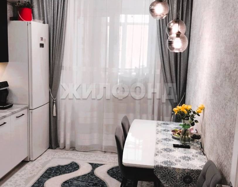 Продаётся 2-комнатная квартира, 64 м²