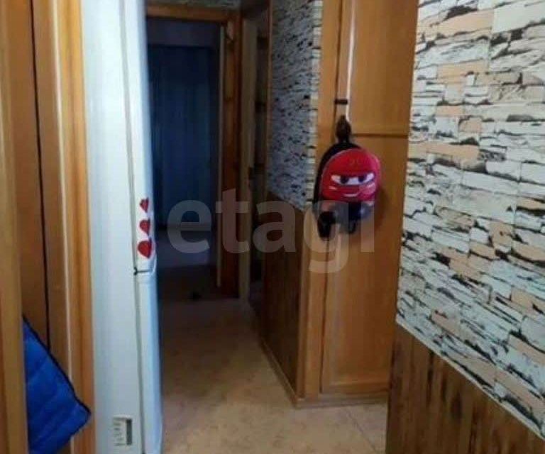 Продаётся 3-комнатная квартира, 59.3 м²