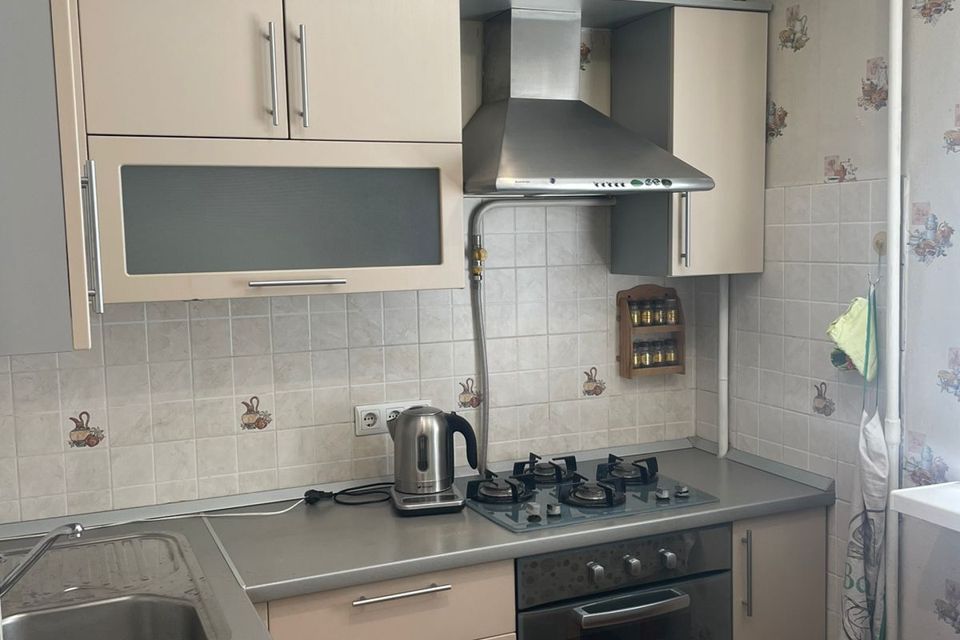 Сдаётся 3-комнатная квартира, 58 м²
