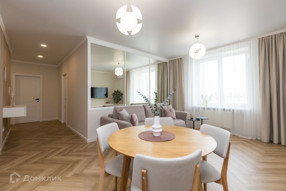 Продаётся 3-комнатная квартира, 116 м²