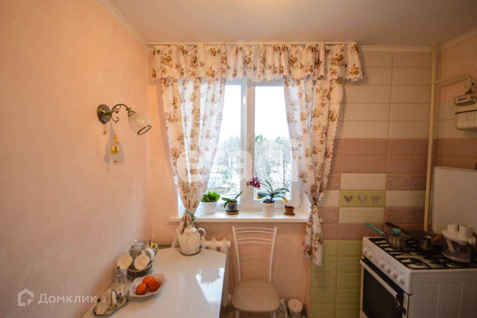 Продаётся 2-комнатная квартира, 42.8 м²