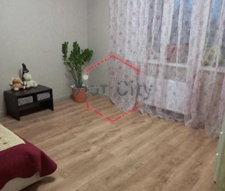 Сдаётся 1-комнатная квартира, 42 м²