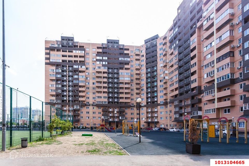 Продаётся 3-комнатная квартира, 98.1 м²