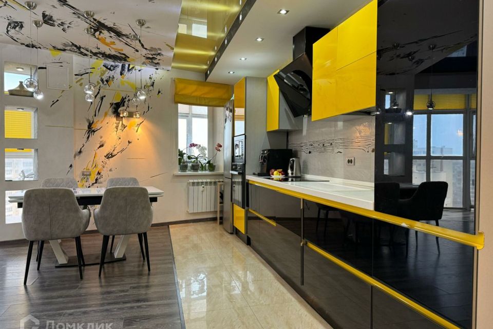 Продаётся 3-комнатная квартира, 103.56 м²