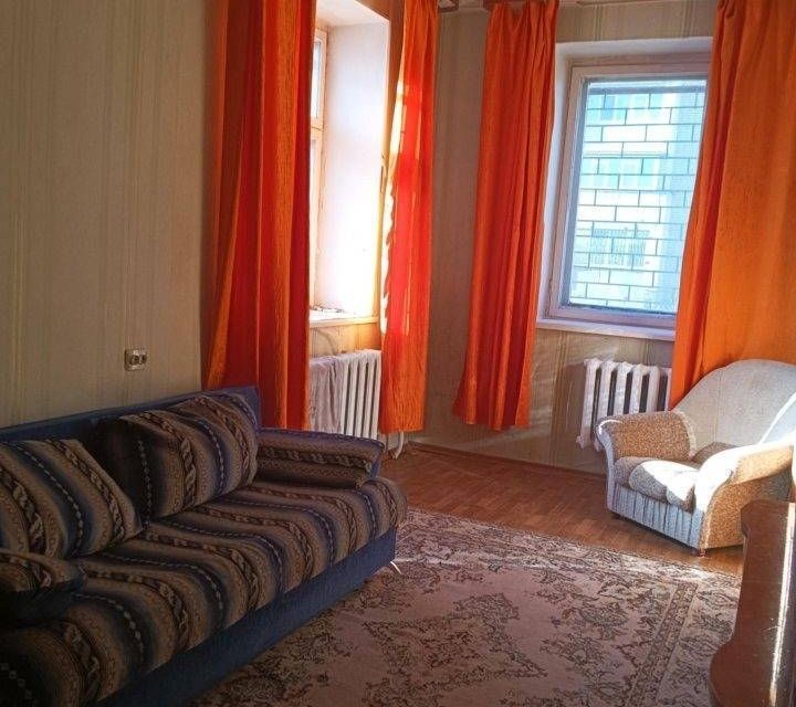 Сдаётся 2-комнатная квартира, 70 м²