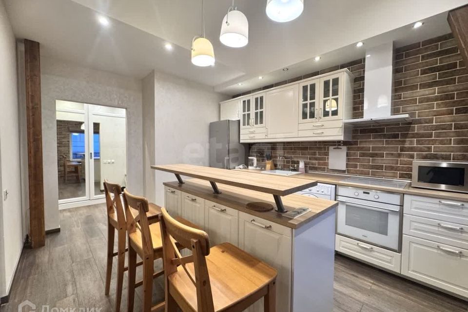 Продаётся 2-комнатная квартира, 66.8 м²