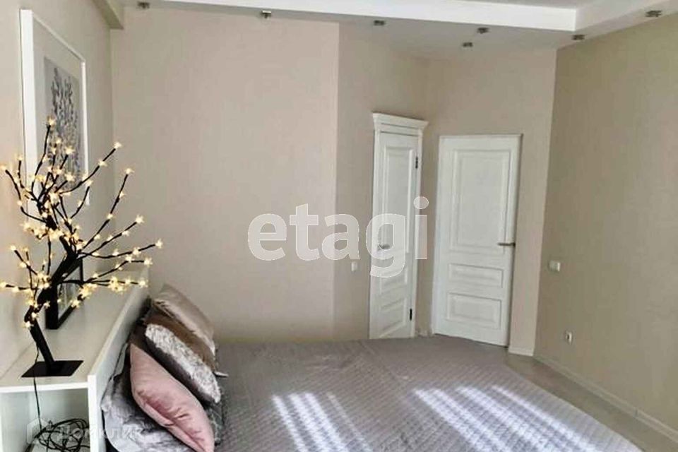 Продаётся 3-комнатная квартира, 124.2 м²