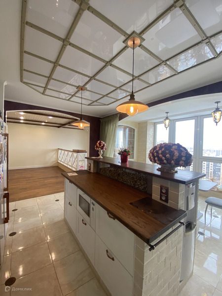 Сдаётся 2-комнатная квартира, 122 м²