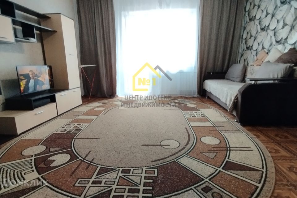 Продаётся 1-комнатная квартира, 40.3 м²