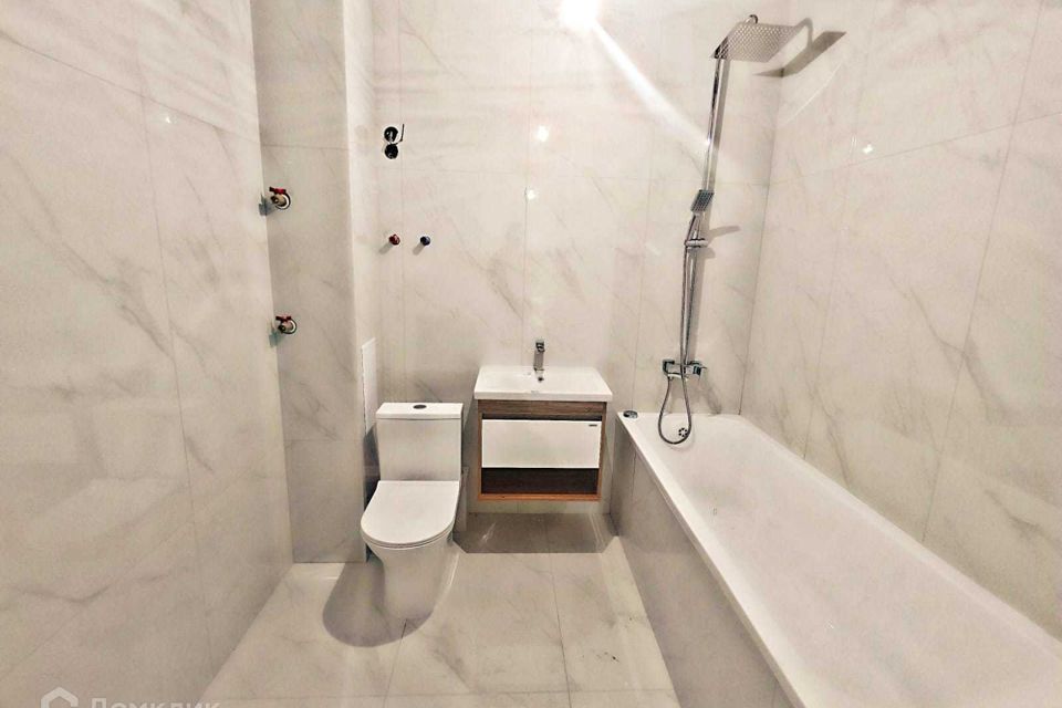 Продаётся 1-комнатная квартира, 47.9 м²