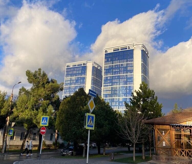 Продаётся 1-комнатная квартира, 56 м²
