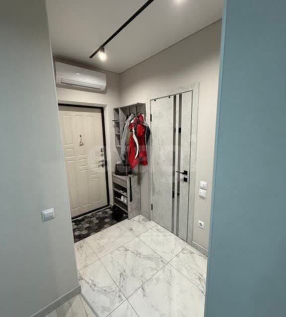 Продаётся 1-комнатная квартира, 42 м²