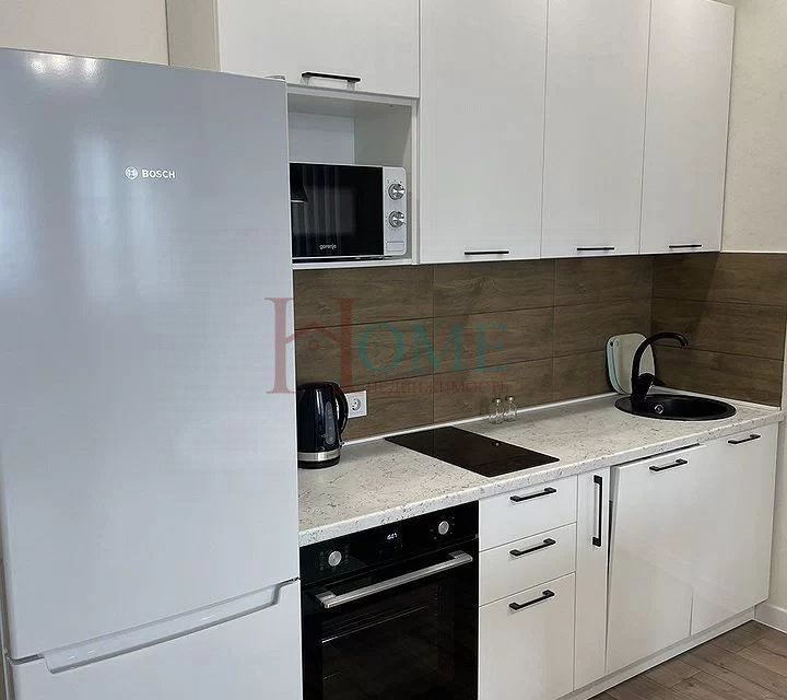 Сдаётся 1-комнатная квартира, 40 м²