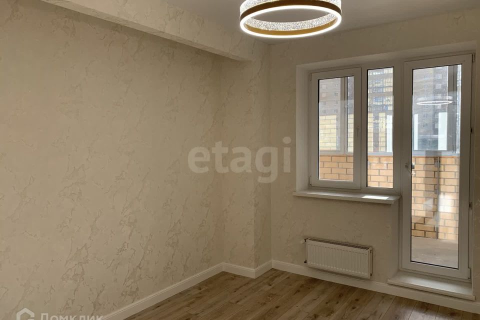Продаётся 2-комнатная квартира, 65.8 м²