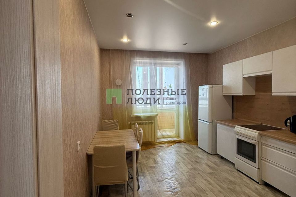 Продаётся 2-комнатная квартира, 63.7 м²