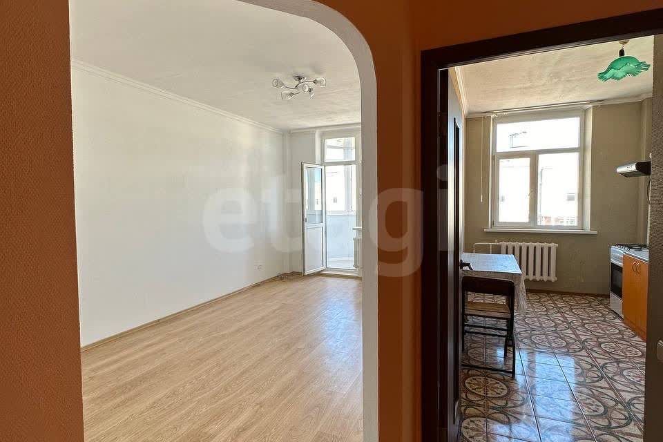 Продаётся 1-комнатная квартира, 44.7 м²