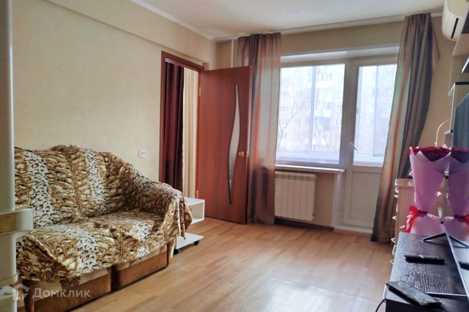 Продаётся 4-комнатная квартира, 59 м²