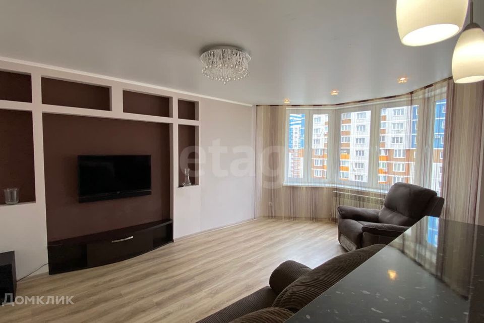 Продаётся 3-комнатная квартира, 82 м²