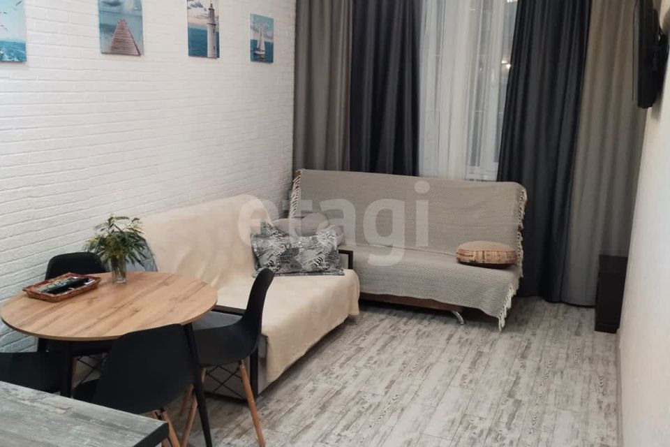 Продаётся 1-комнатная квартира, 37 м²