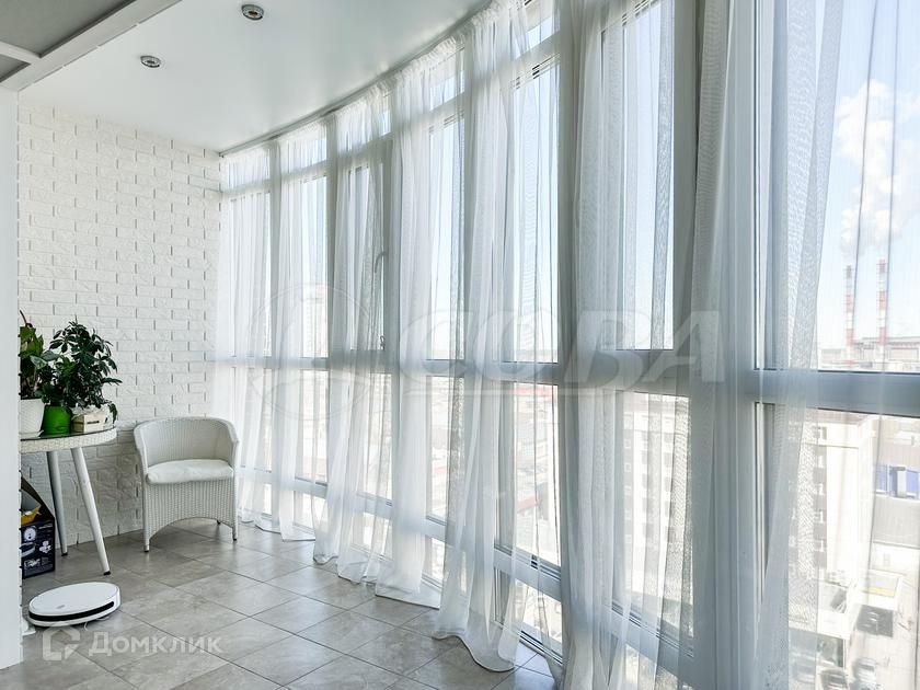 Продаётся 3-комнатная квартира, 104 м²