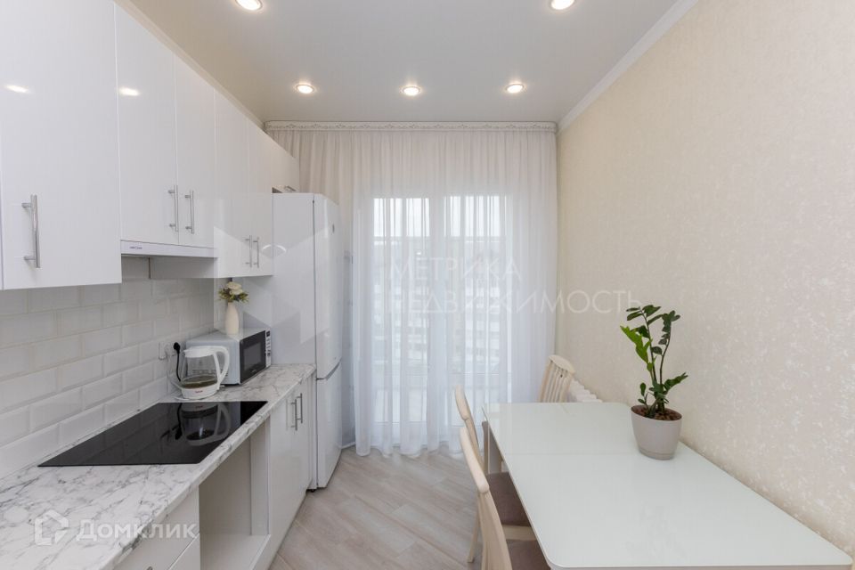 Продаётся 1-комнатная квартира, 41.7 м²