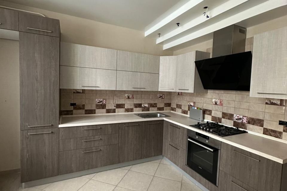 Продаётся 3-комнатная квартира, 95 м²