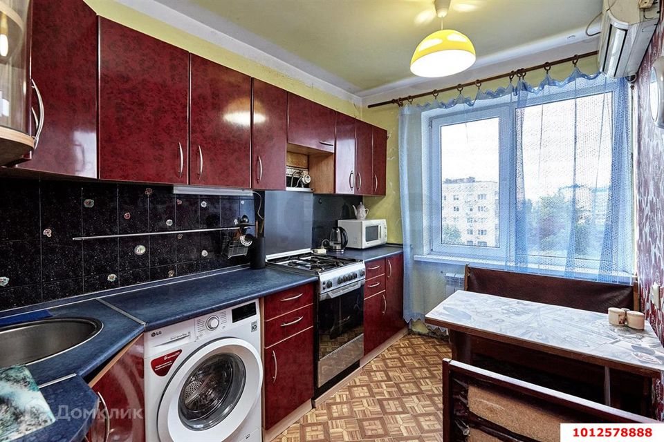Продаётся 4-комнатная квартира, 86.1 м²