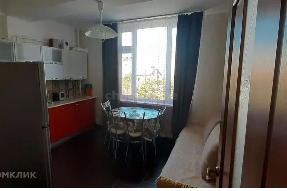 Сдаётся 2-комнатная квартира, 63 м²