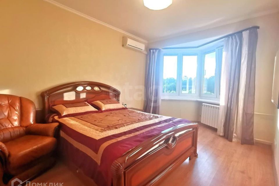 Продаётся 3-комнатная квартира, 70.2 м²