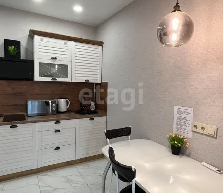 Продаётся 1-комнатная квартира, 33 м²