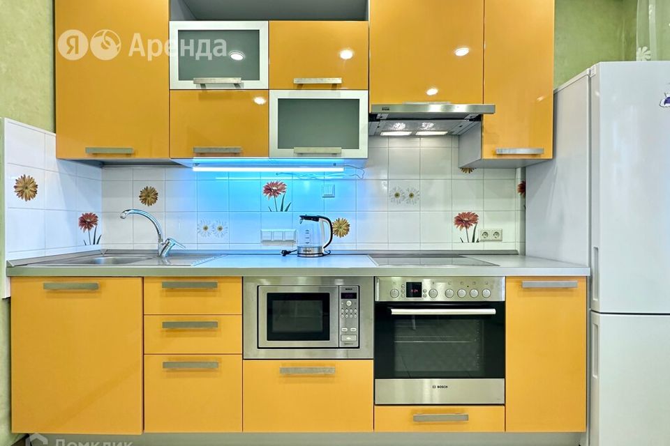 Сдаётся 1-комнатная квартира, 52 м²