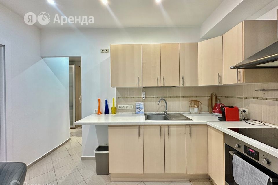 Сдаётся 2-комнатная квартира, 56 м²