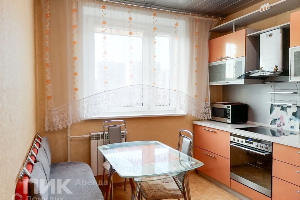 Сдаётся 2-комнатная квартира, 52.3 м²