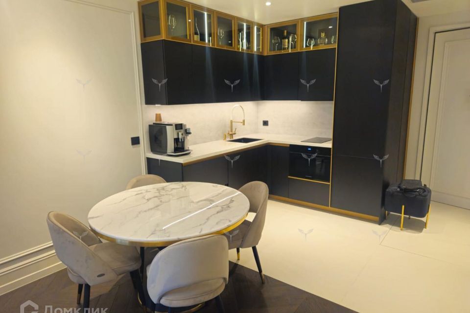 Сдаётся 2-комнатная квартира, 56 м²