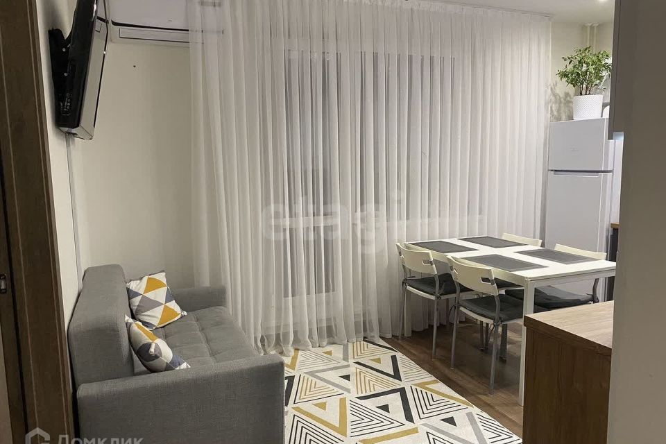 Продаётся 2-комнатная квартира, 53.5 м²
