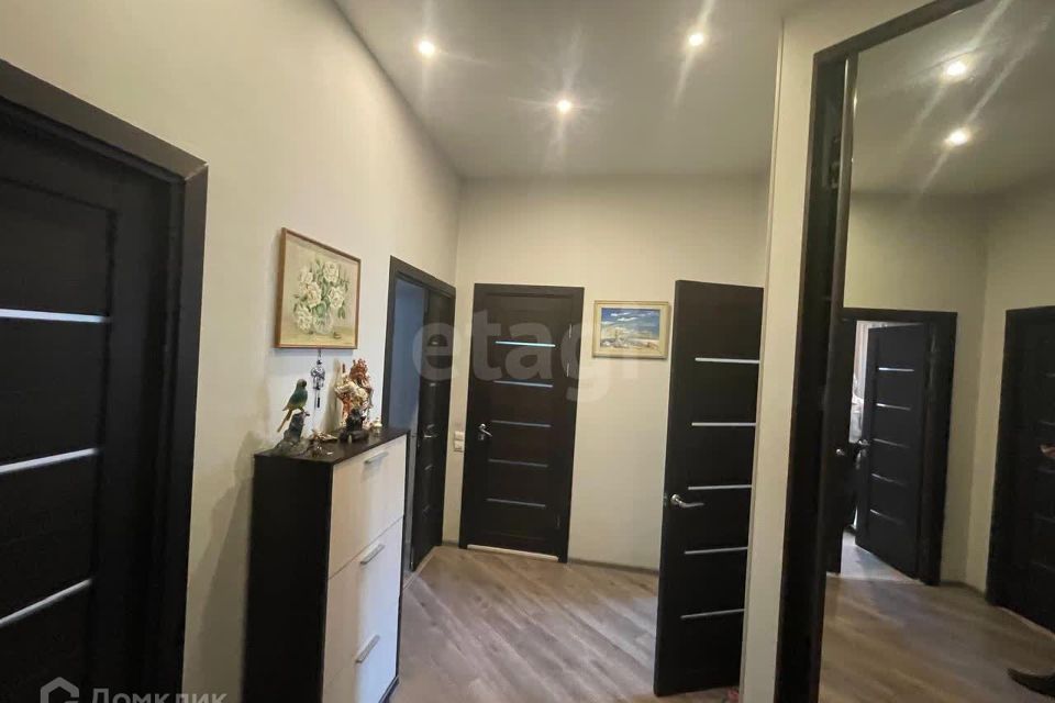 Продаётся 3-комнатная квартира, 108.2 м²