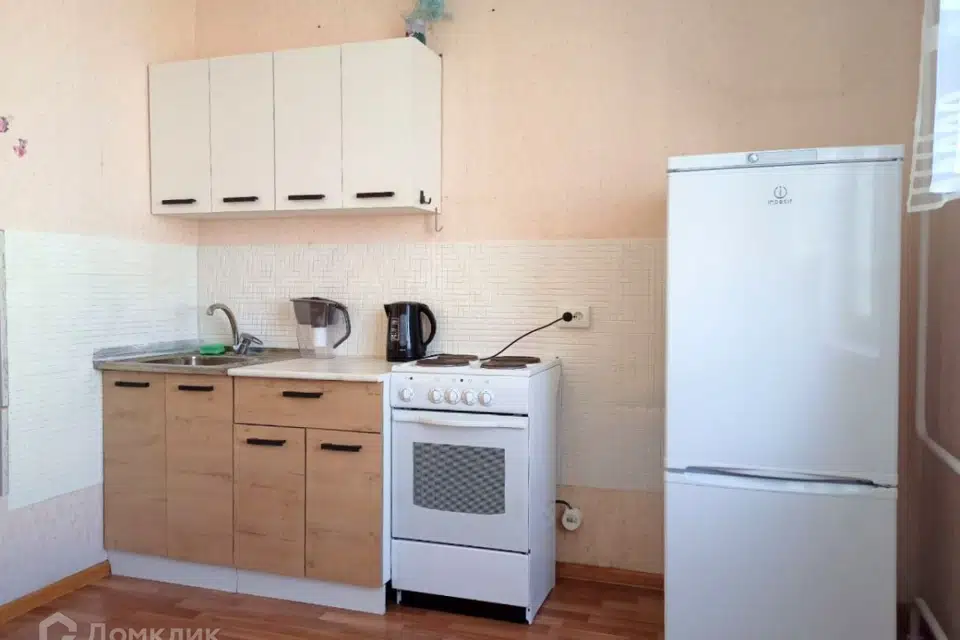 Сдаётся 1-комнатная квартира, 37.5 м²