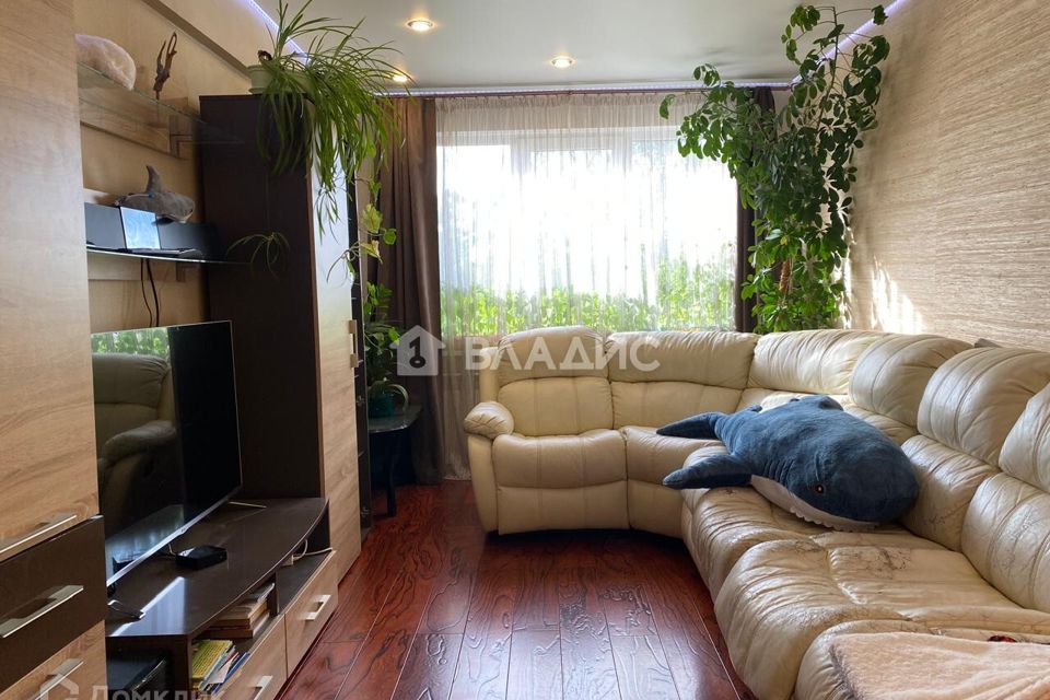 Продаётся 4-комнатная квартира, 75.7 м²