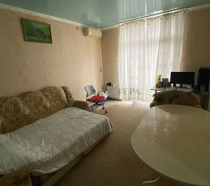 Продаётся 1-комнатная квартира, 39.9 м²