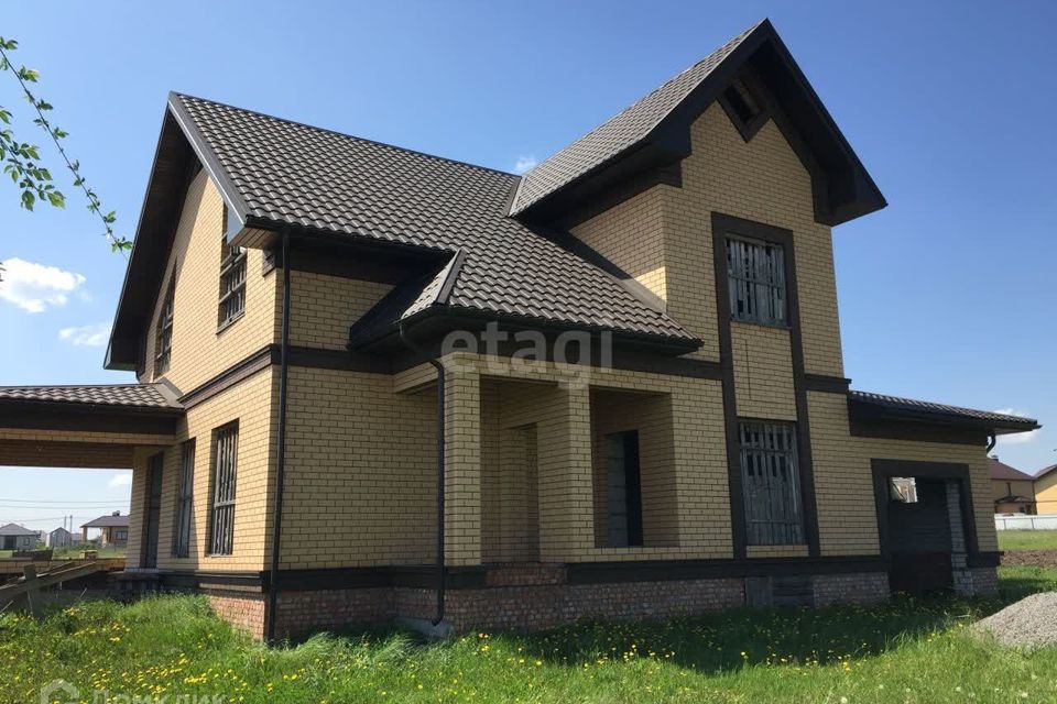 Продаётся 2-этажный дом, 274 м²