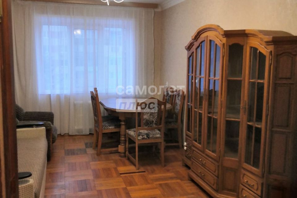 Продаётся 3-комнатная квартира, 82 м²
