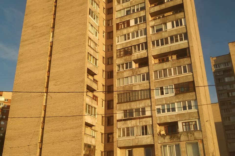 Продаётся комната в 6-комн. квартире, 11.8 м²