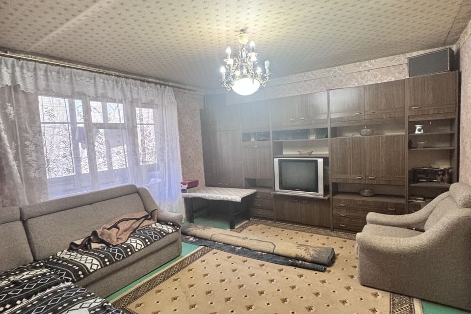Продаётся 4-комнатная квартира, 79 м²