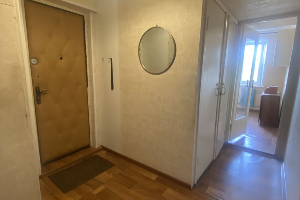 Продаётся 3-комнатная квартира, 49.3 м²